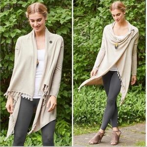 Matilda Jane Come On Over Drape Wrap‎ Sweater 
Size M Fringe Tan Poncho